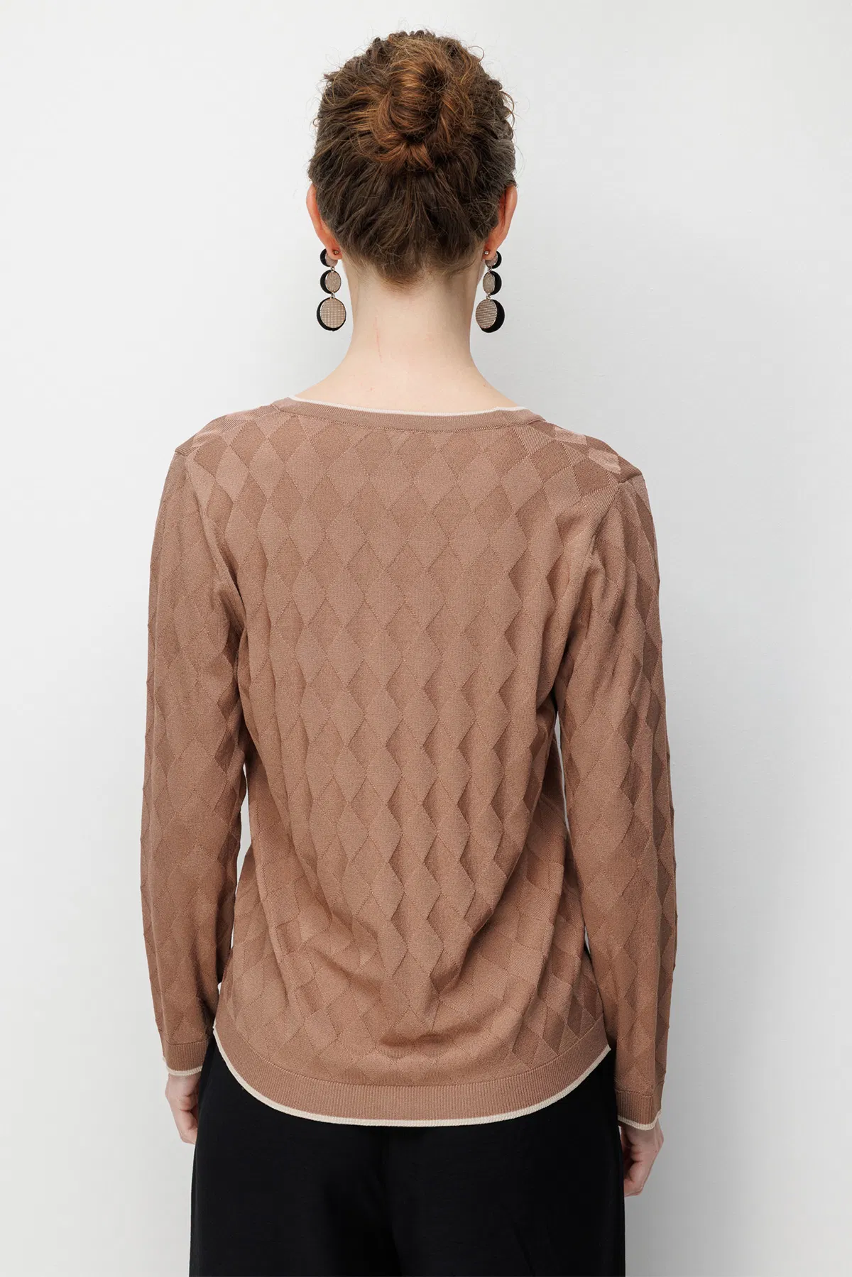 Desen Triko Kadın V Yaka Küçük Baklava Desenli İnce Triko Hırka 26360 Mocha - 4