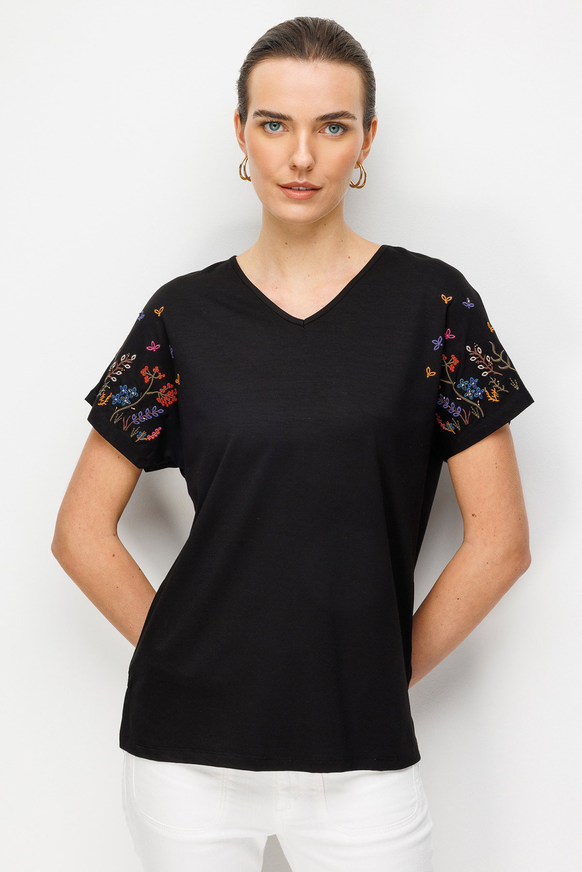 Desen Triko Kadın V Yaka Nakış İşlemeli Düşük Kollu Penye T-Shirt 26703 Siyah - 1