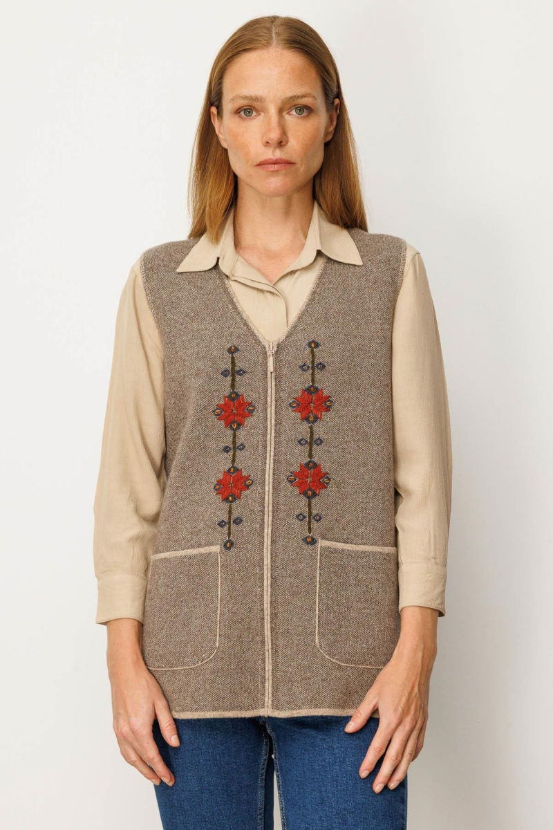 Desen Triko Kadın V Yaka Nakış İşlemeli Kısa Yün Yelek 25002 K. Bej - 3