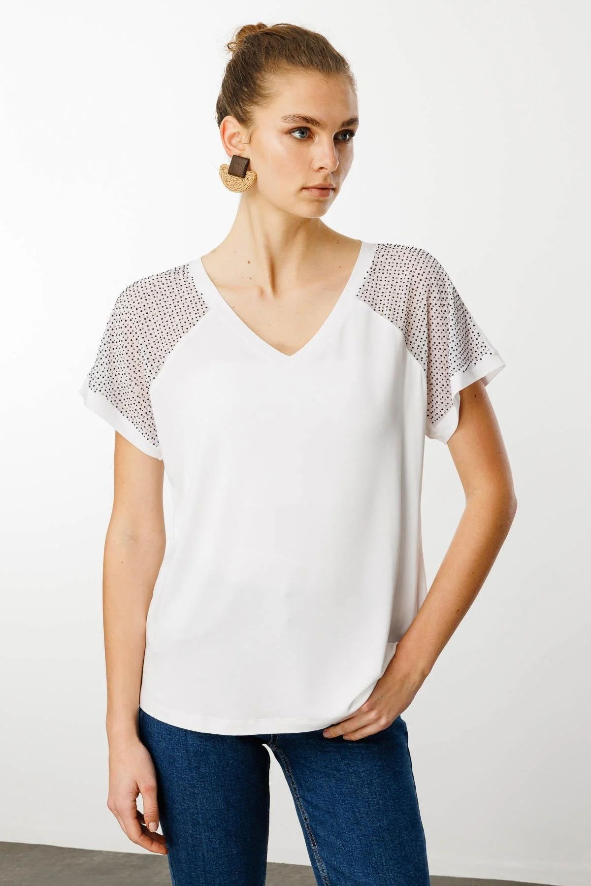 Desen Triko Kadın V Yaka Omuzları Taş Baskılı Penye T-Shirt 25836 Beyaz - 2