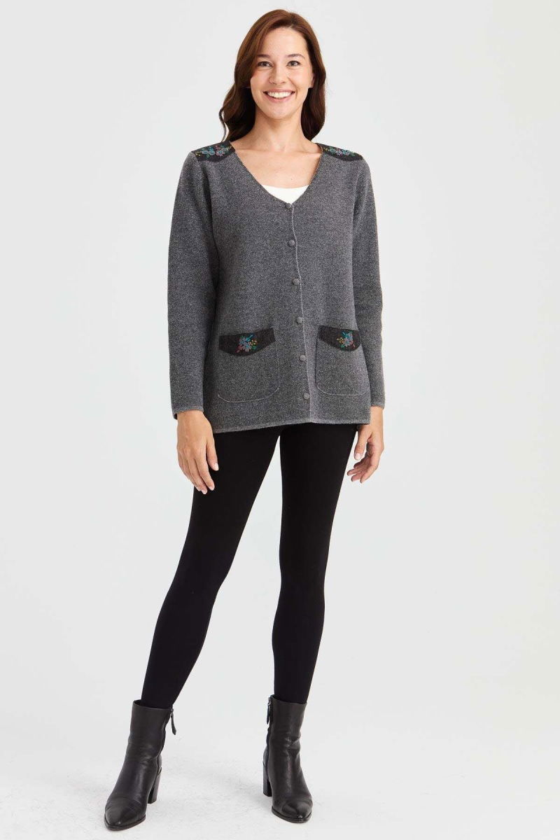 Desen Triko Kadın V Yaka Omzu ve Cebi Keçe İşlemeli Yün Ceket 23009 Füme - 2