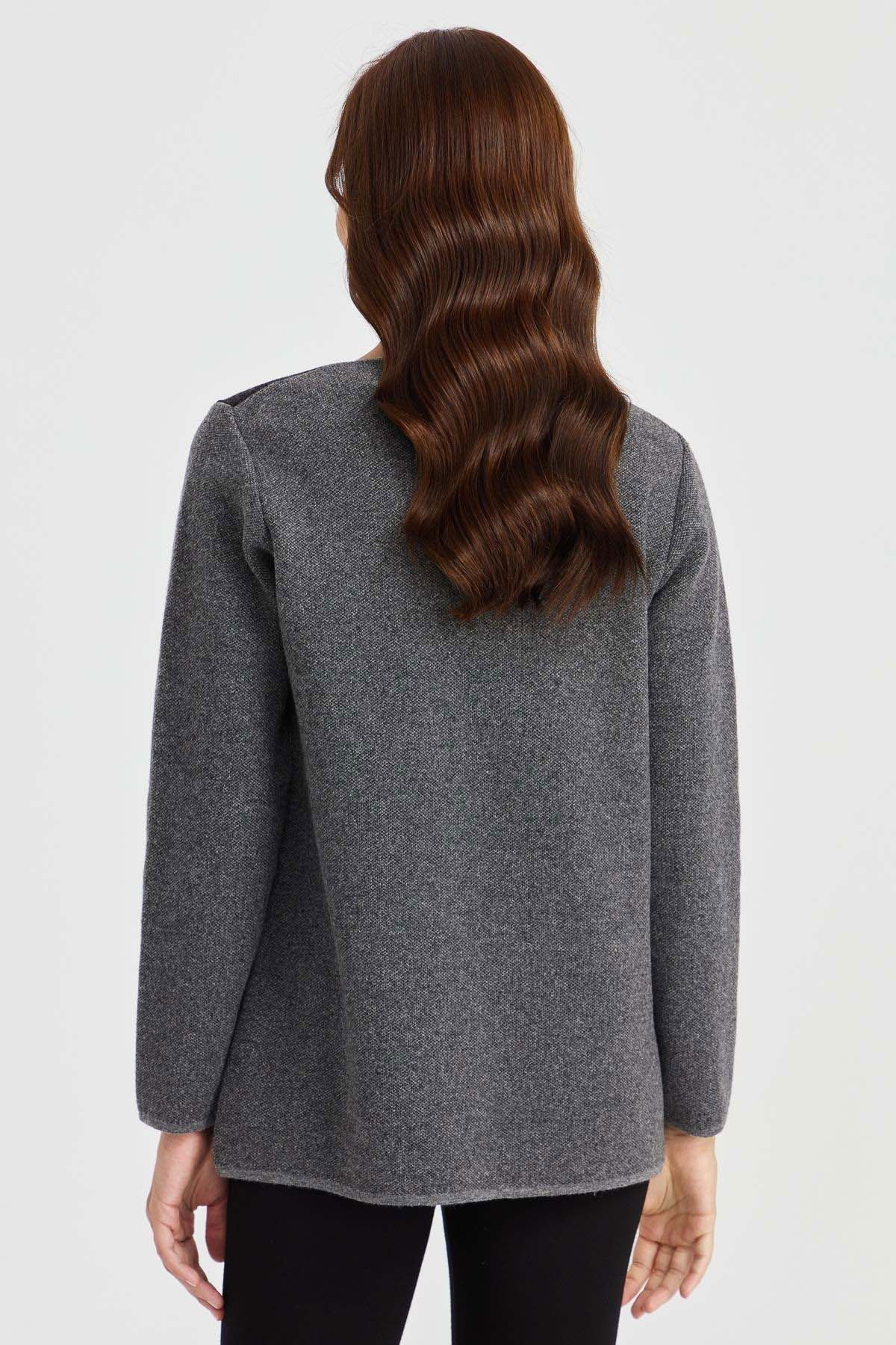 Desen Triko Kadın V Yaka Omzu ve Cebi Keçe İşlemeli Yün Ceket 23009 Füme - 4