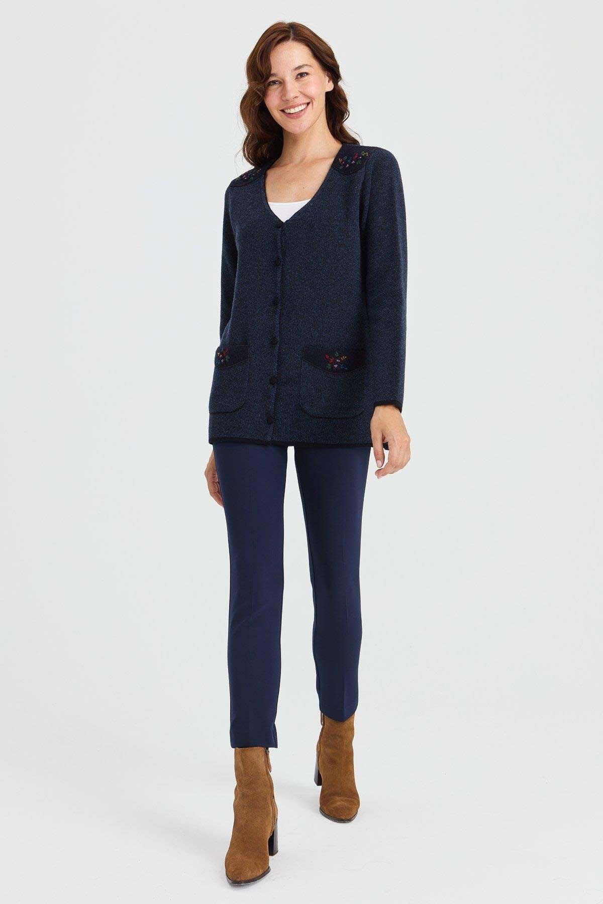 Desen Triko Kadın V Yaka Omzu ve Cebi Keçe İşlemeli Yün Ceket 23009 Koyu Lacivert - 2