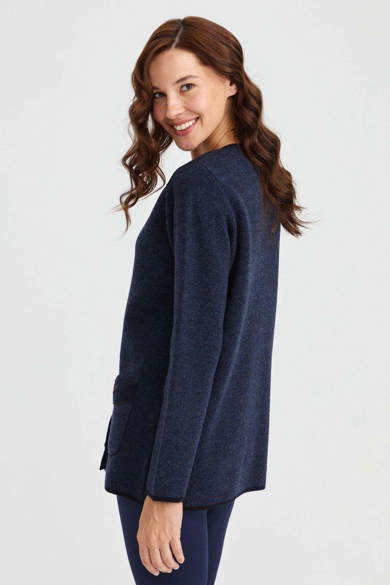 Desen Triko Kadın V Yaka Omzu ve Cebi Keçe İşlemeli Yün Ceket 23009 Koyu Lacivert - 4