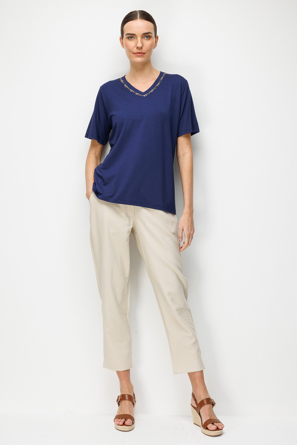 Desen Triko Kadın V Yaka Yaka Kenarı İşlemeli Penye T-Shirt 26704 Lacivert - 3