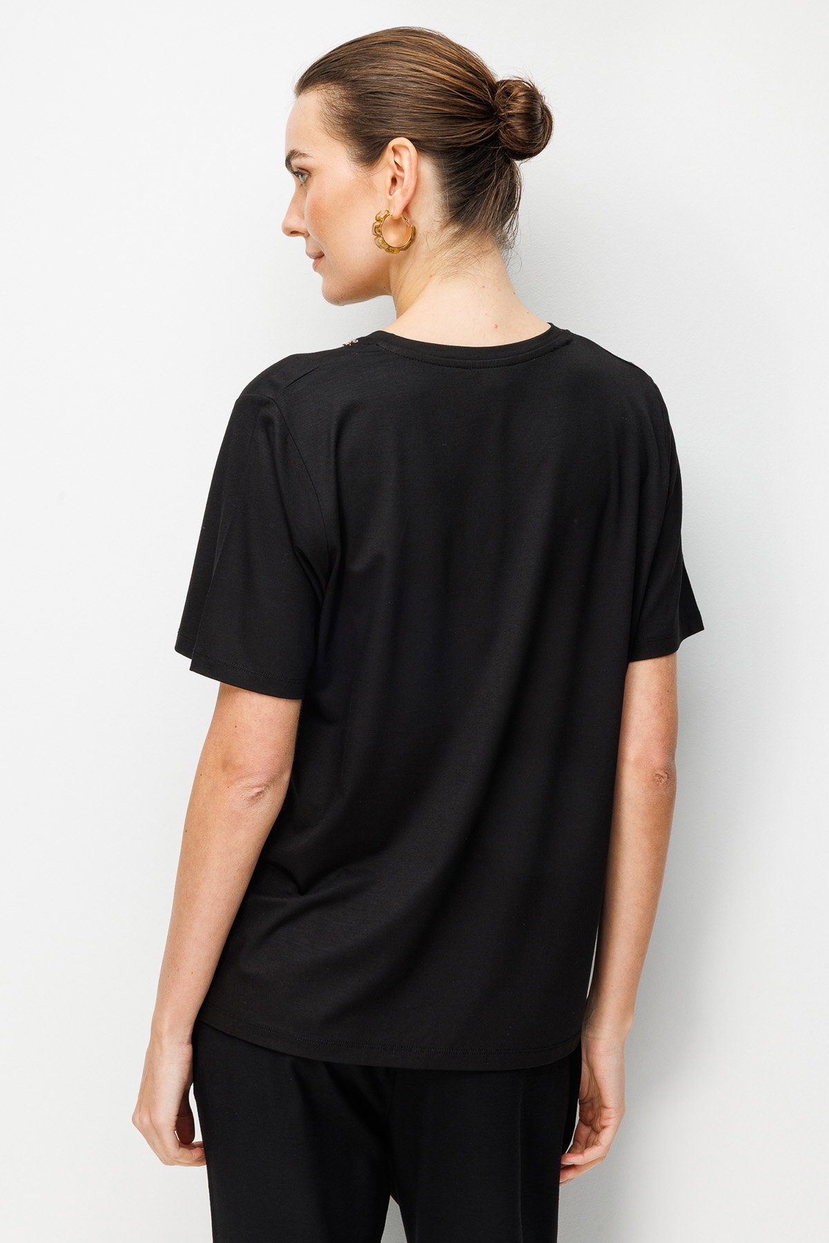 Desen Triko Kadın V Yaka Yaka Kenarı İşlemeli Penye T-Shirt 26704 Siyah - 4