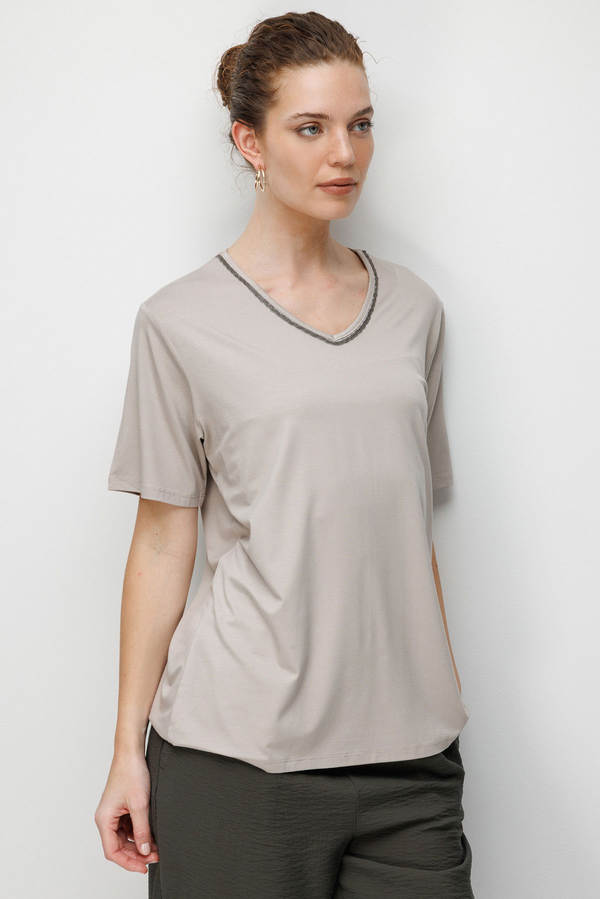 Desen Triko Kadın V Yaka Yaka Kenarı Zincirli Penye T-Shirt 26707 Bej - 2