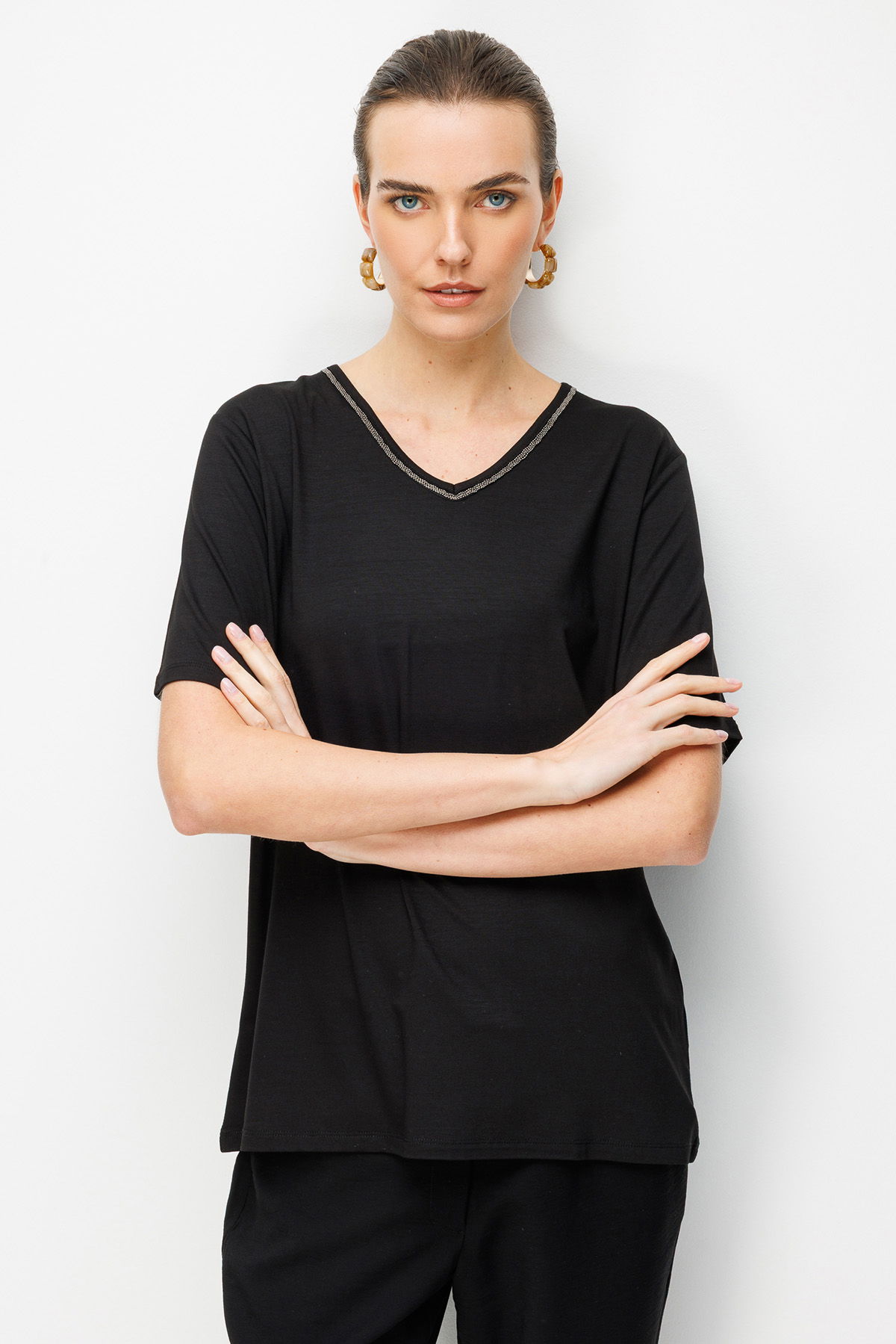 Desen Triko Kadın V Yaka Yaka Kenarı Zincirli Penye T-Shirt 26707 Siyah - 3