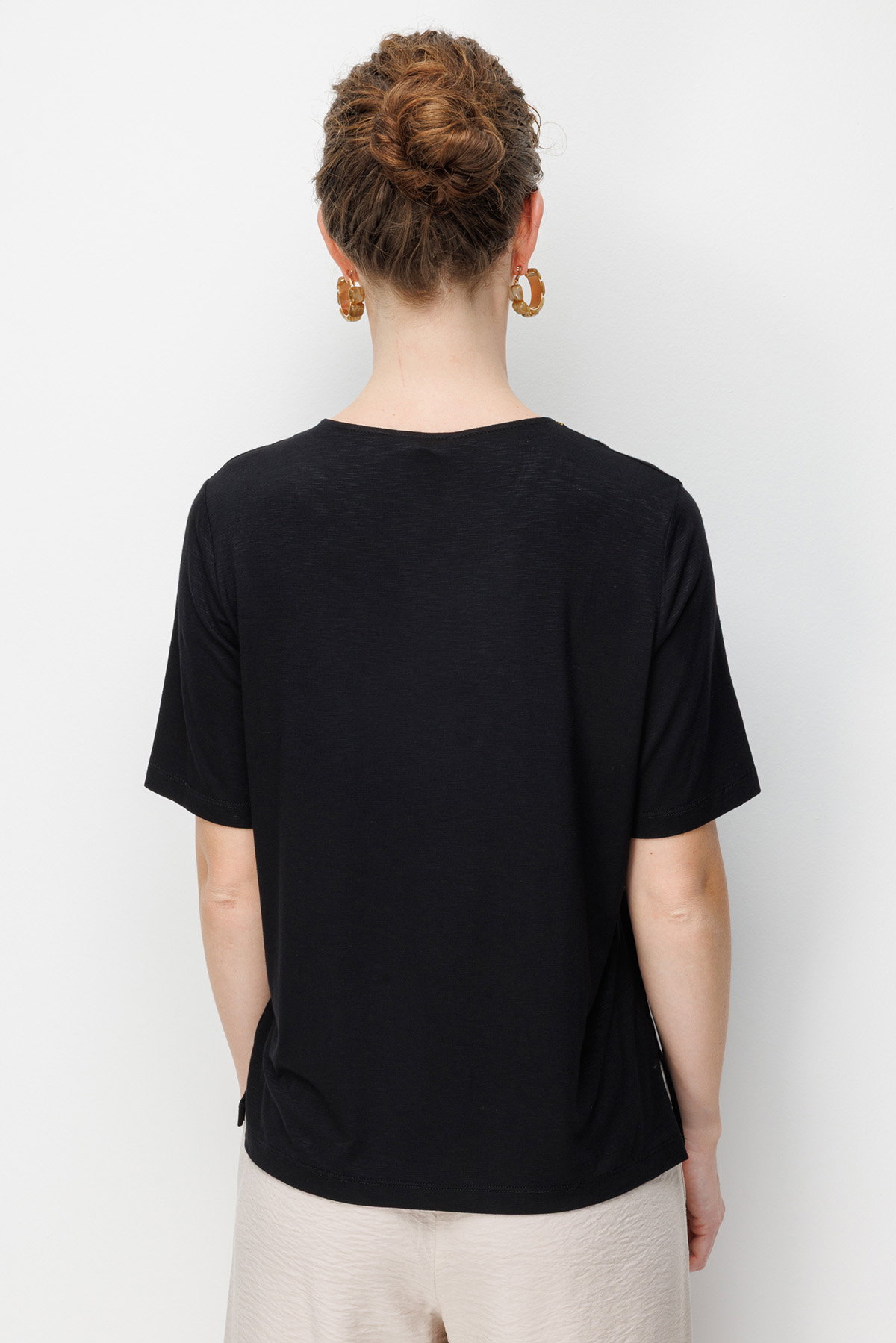 Desen Triko Kadın V Yaka Yakası İki Renkli İşlemeli Taşlı Penye T-Shirt 26844 Siyah - 4