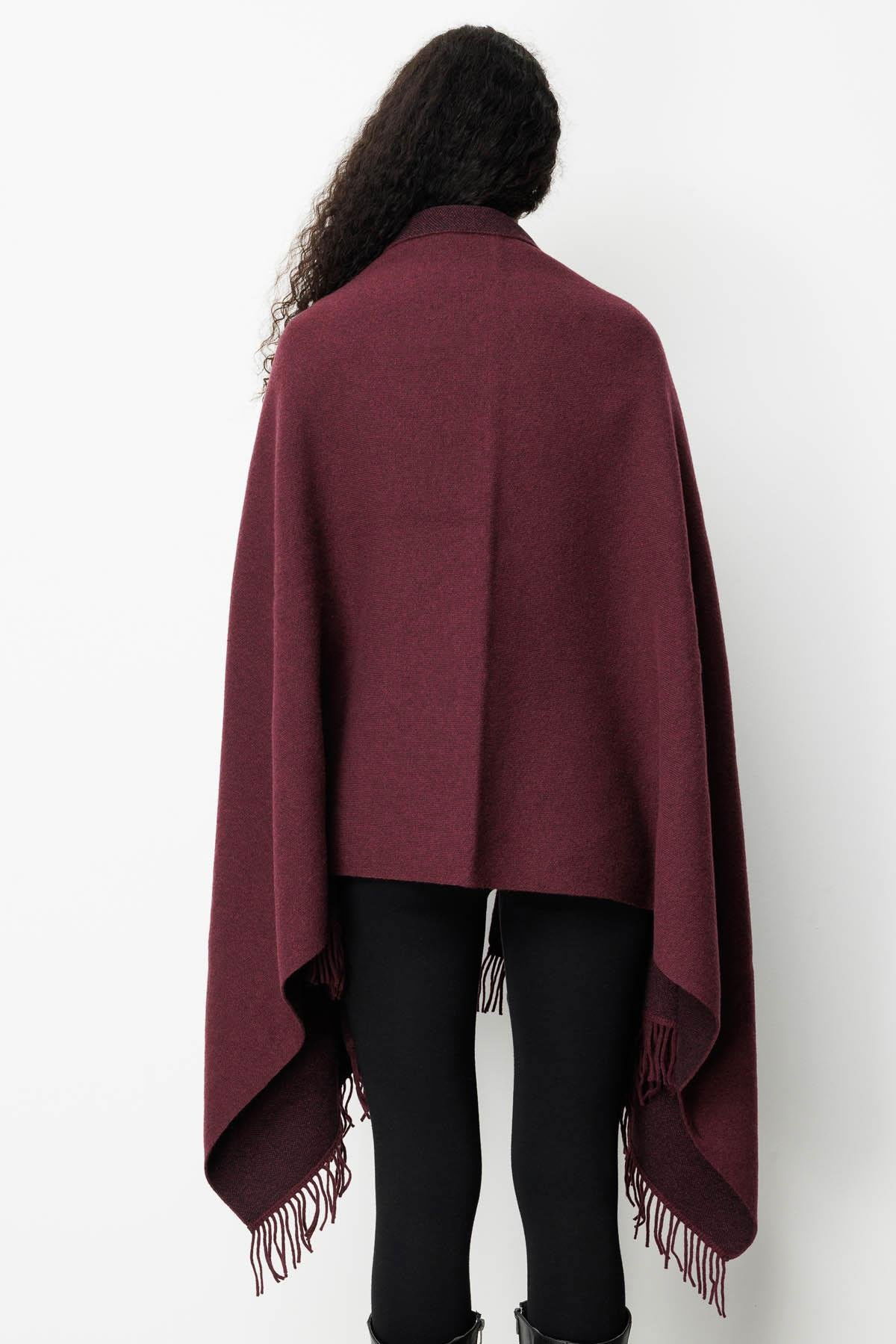 Desen Triko Kadın Yakası İşlemeli Koldan Geçmeli Büyük Yün Panço 25060 K.Mürdüm - 4