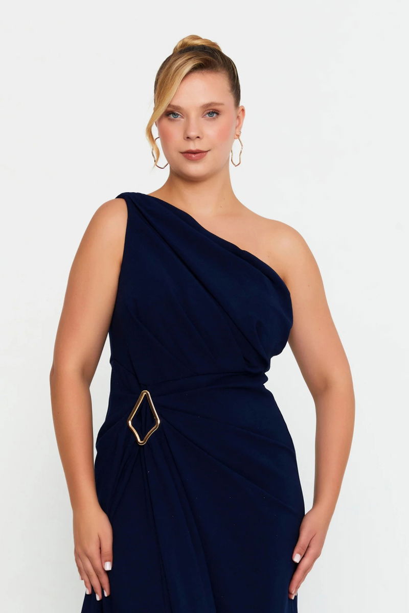 Doridorca Kadın Büyük Beden Tek Omuz Detaylı Derin Yırtmaçlı Abiye Elbise 7132 Lacivert - 3