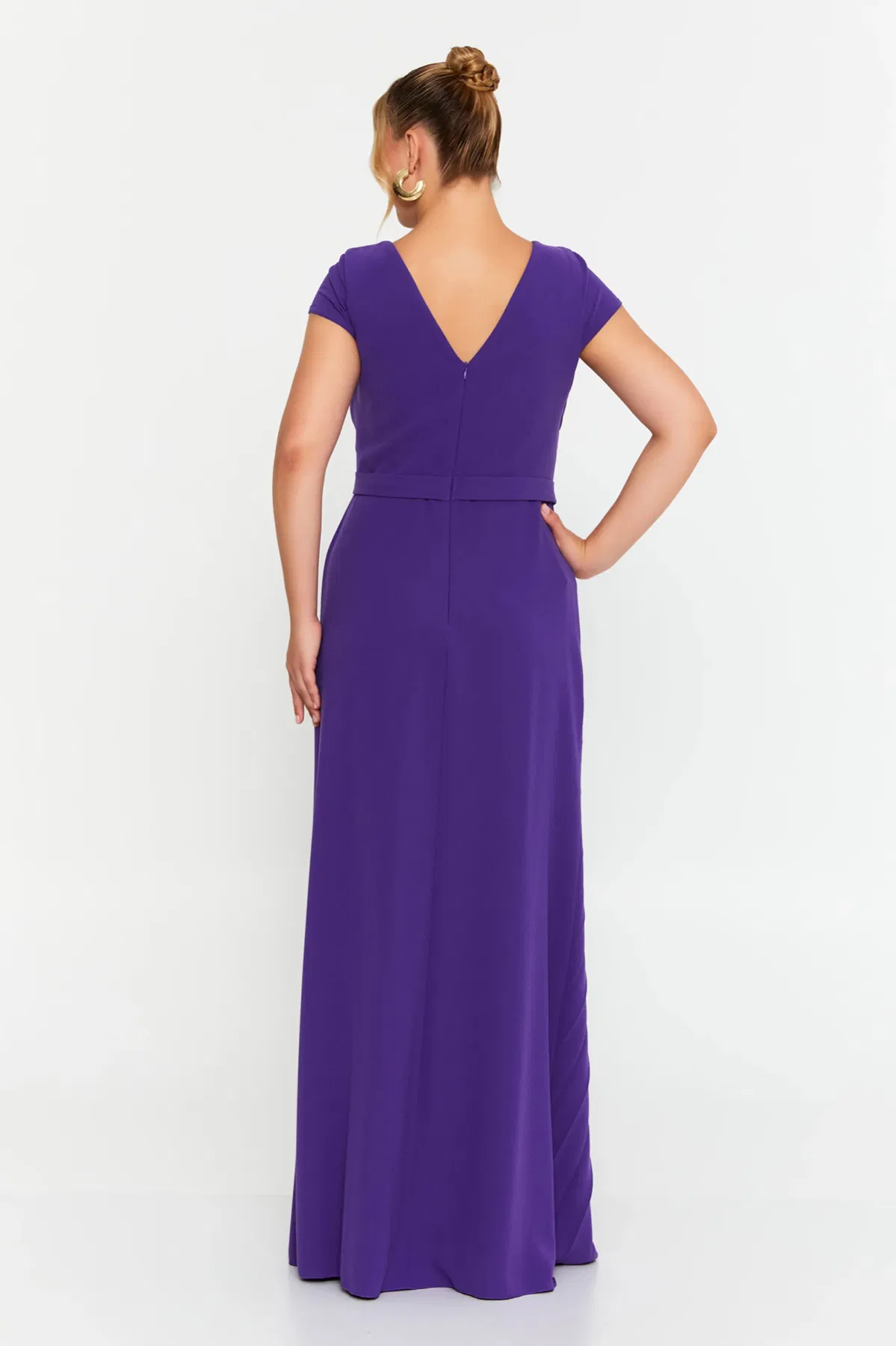 Doridorca Kadın Kruvaze Yaka Pilise Detaylı Geniş Beden Aralıklı Uzun Abiye Elbise 7135 Mor - 4