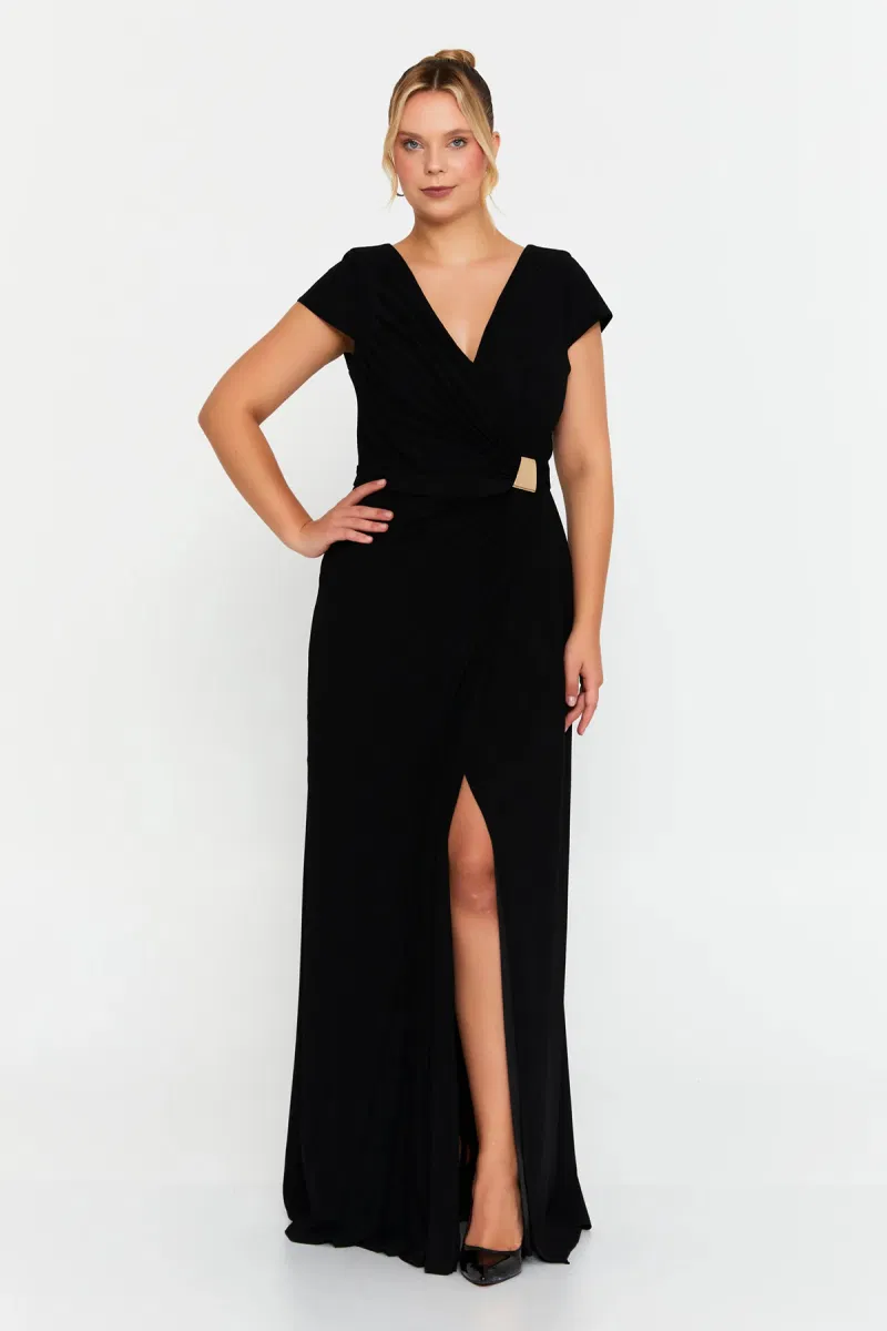 Doridorca Kadın Kruvaze Yaka Pilise Detaylı Geniş Beden Aralıklı Uzun Abiye Elbise 7135 Siyah - Doridorca