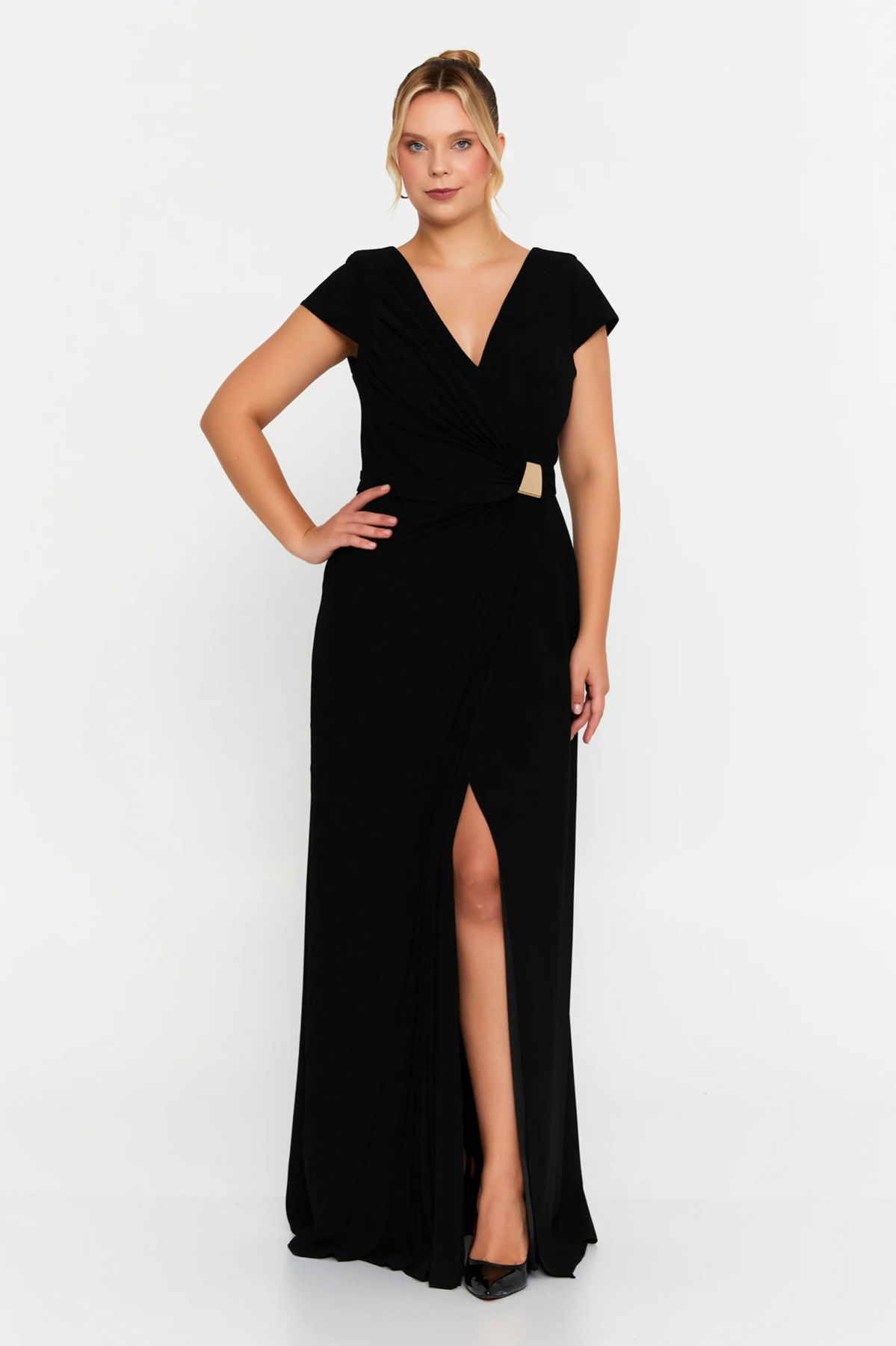 Doridorca Kadın Kruvaze Yaka Pilise Detaylı Geniş Beden Aralıklı Uzun Abiye Elbise 7135 Siyah - 1