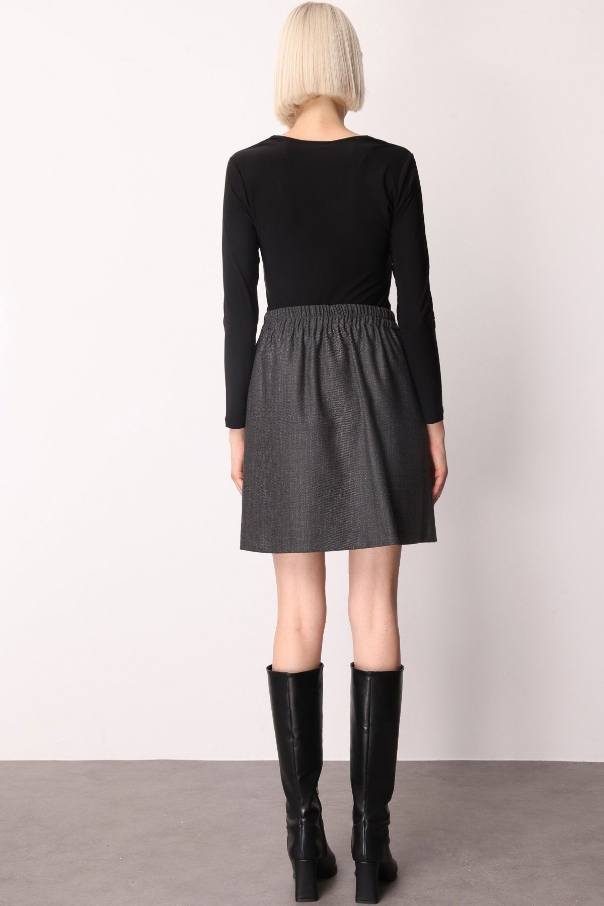 Ekol Kadın Beli Lastikli Süs Düğmeli Mini Etek 2019 Siyah - 4