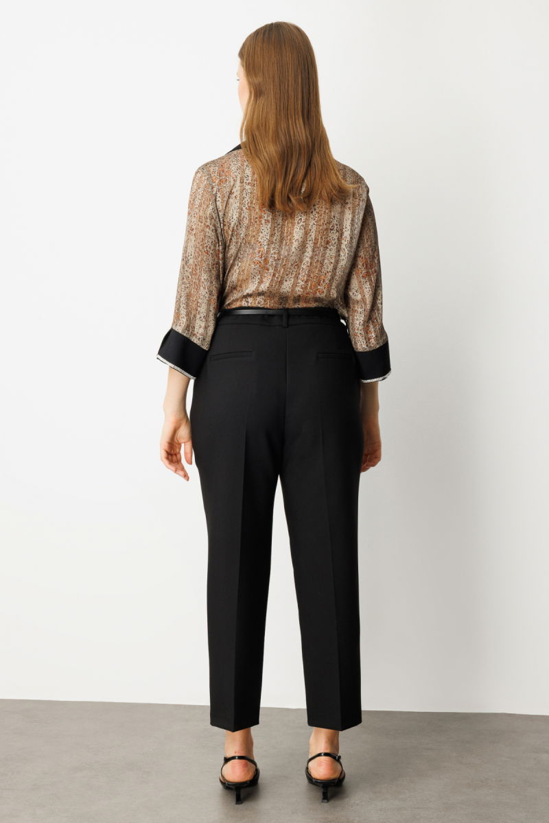 Ekol Kadın Büyük Beden Beli Kemerli Bol Paça Pantolon 1005 Siyah - 4