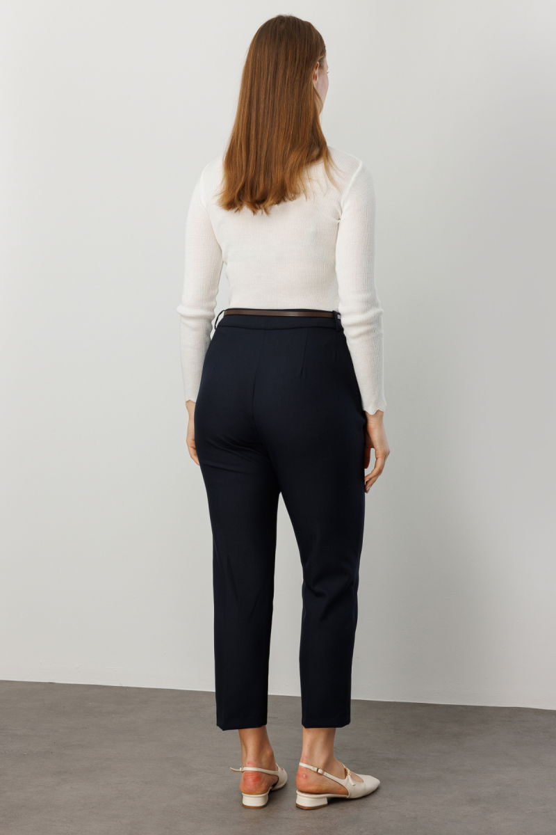 Ekol Kadın Büyük Beden Beli Kemerli Dar Paça Pantolon 1015 Lacivert - 4