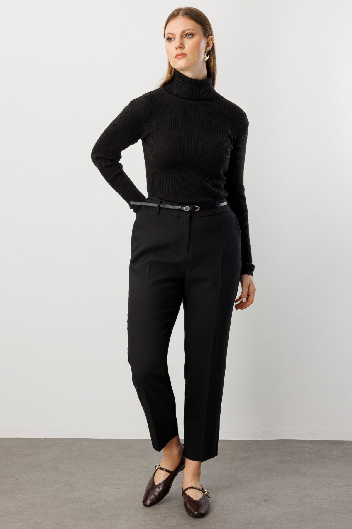Ekol Kadın Büyük Beden Beli Kemerli Dar Paça Pantolon 1015 Siyah - 1
