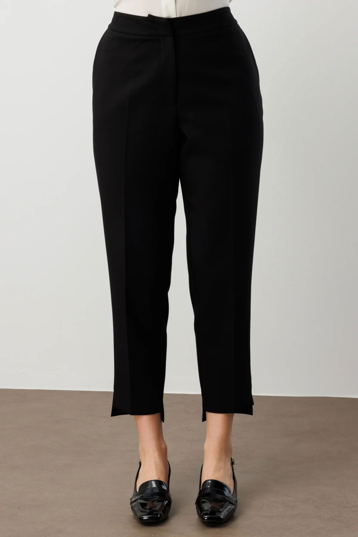 Ekol Kadın Büyük Beden Beli Lastikli Dar Paça Kumaş Pantolon 5531 Siyah - 3