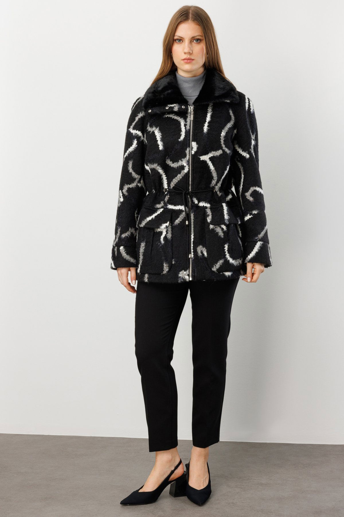 Ekol Kadın Büyük Beden Kapak Cepli Desenli Kaban 6301 Siyah - 4