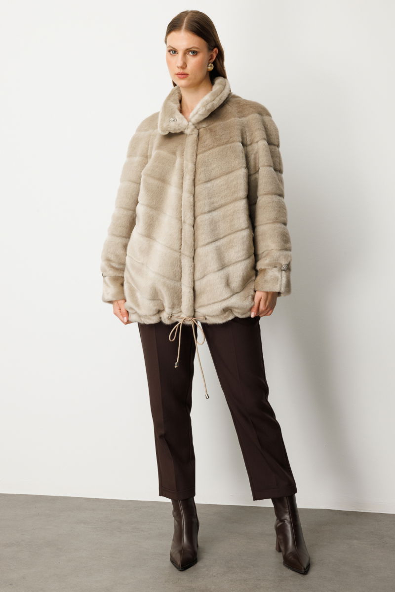 Ekol Kadın Büyük Beden Metal Aksesuarlı Peluş Kaban 6305 Vizon - 4