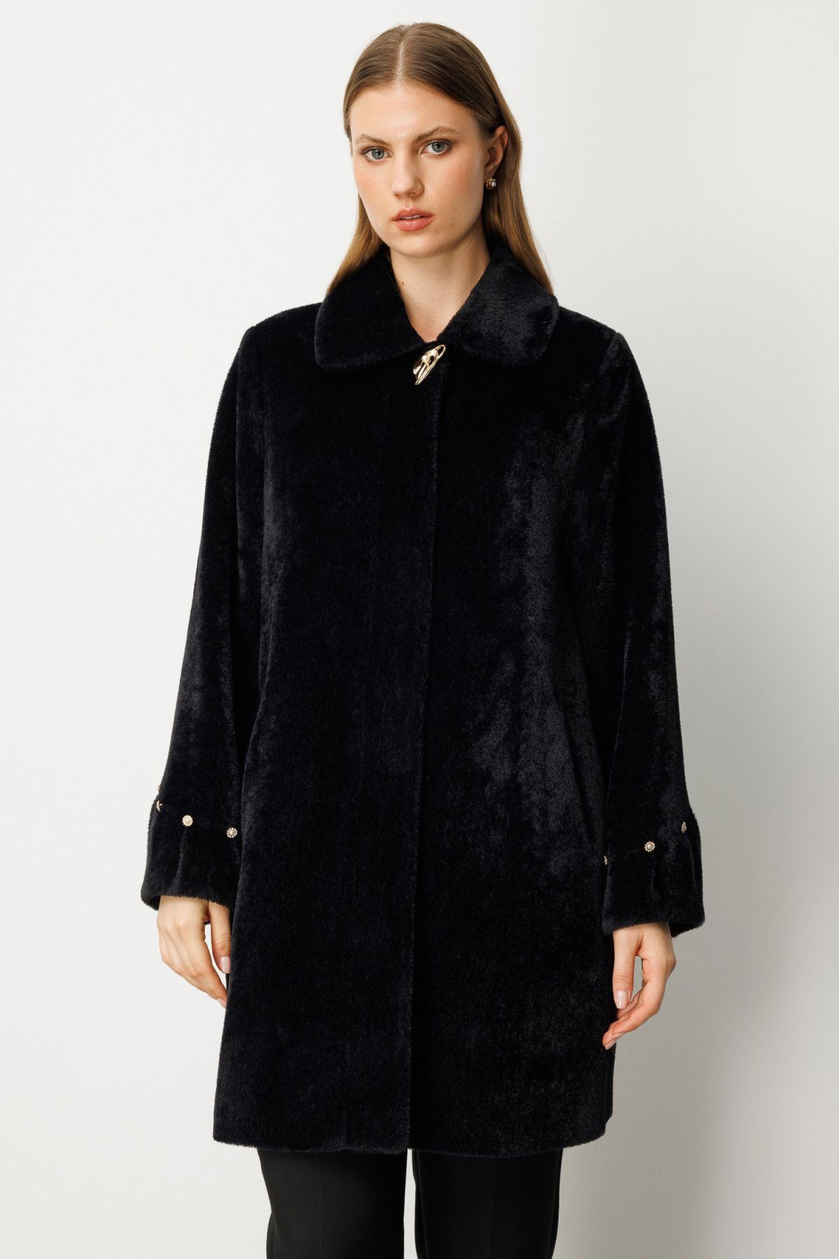 Ekol Kadın Büyük Beden Metal Broşlu Peluş Kaban 6331 Siyah - 1