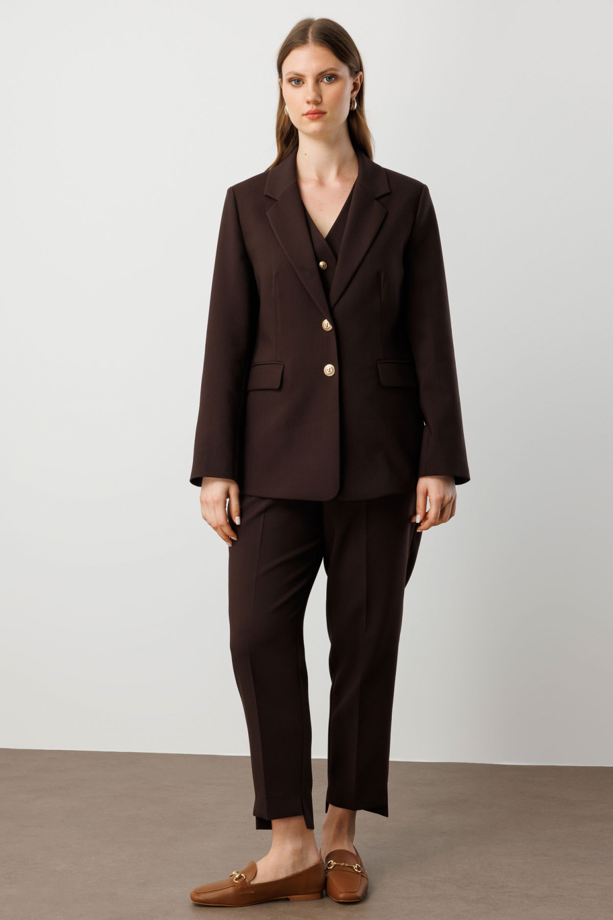 Ekol Kadın Büyük Beden Omzu Vatkalı Kapak Cepli Ceket 5529 Kahverengi - 3