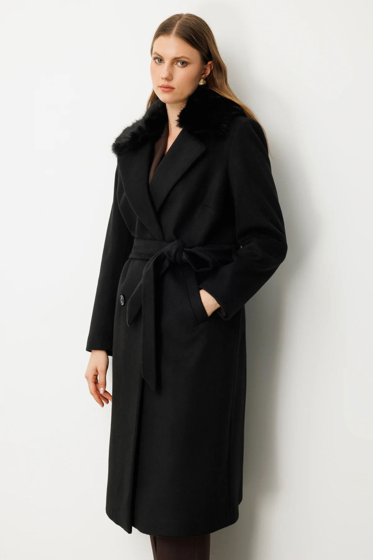 Ekol Kadın Büyük Beden Yakası Kürklü Beli Kuşaklı Kaban 6311 Siyah - 3