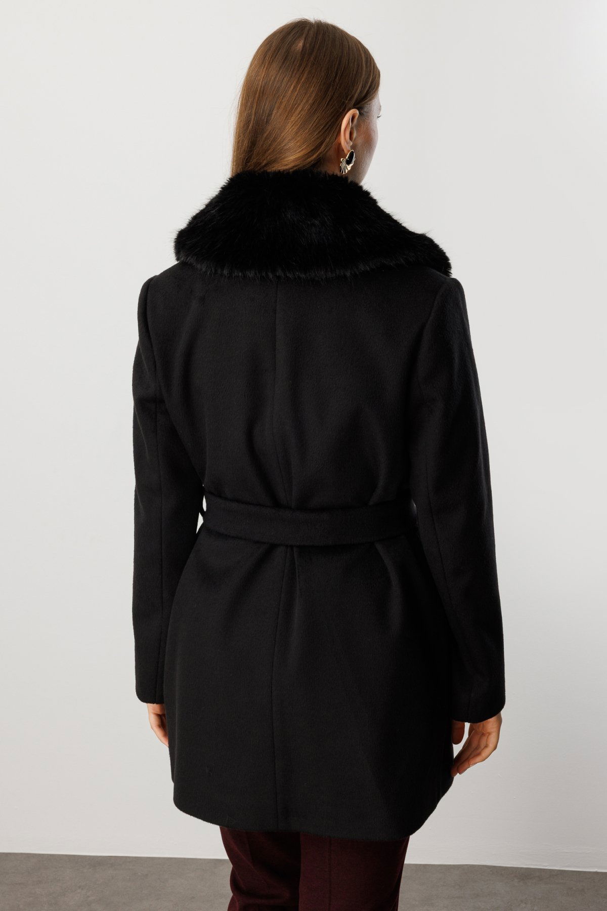 Ekol Kadın Büyük Beden Yakası Kürklü Kaban 6333 Siyah - 4