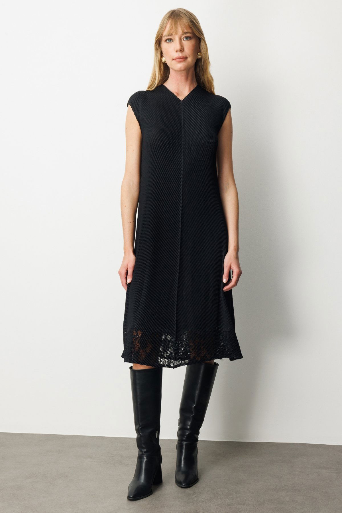 Ekol Kadın Eteği Dantel Detaylı Akordiyon Kumaş Elbise 5903 Siyah - 1