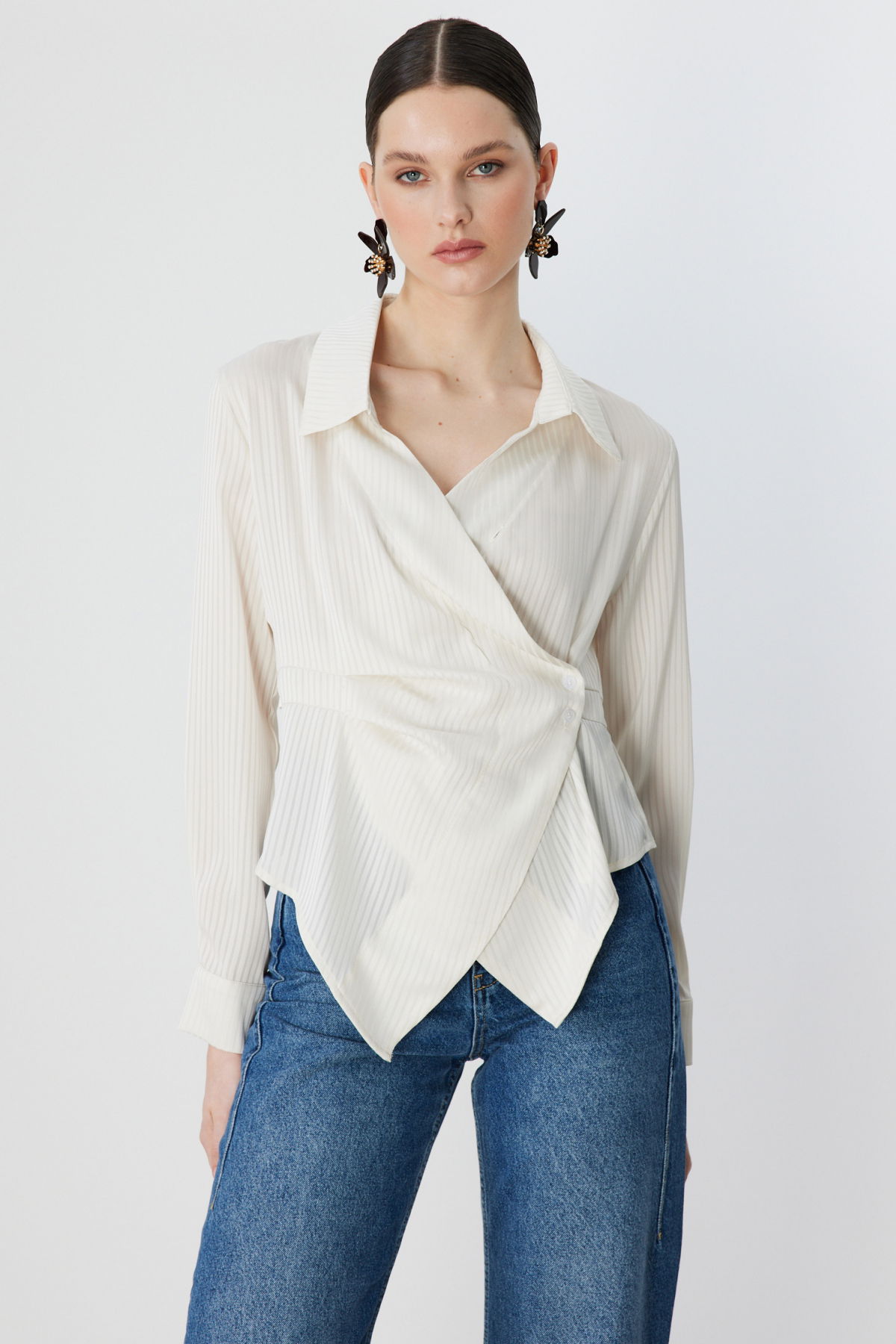 Ekol Kadın Kendinden Çizgili Kruvaze Gömlek 2826 Ekru - 1