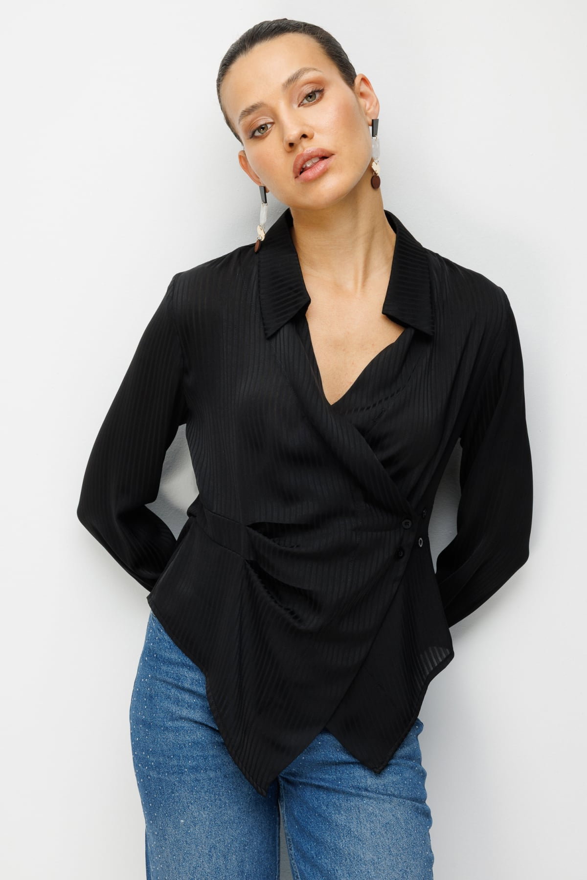 Ekol Kadın Kendinden Çizgili Kruvaze Gömlek 2826 Siyah - 1