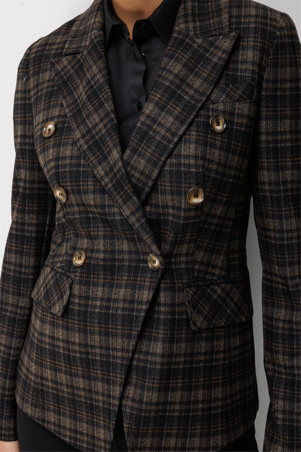 Ekol Kadın Kruvaze Yaka Kapak Cepli Ceket Vizon - 3