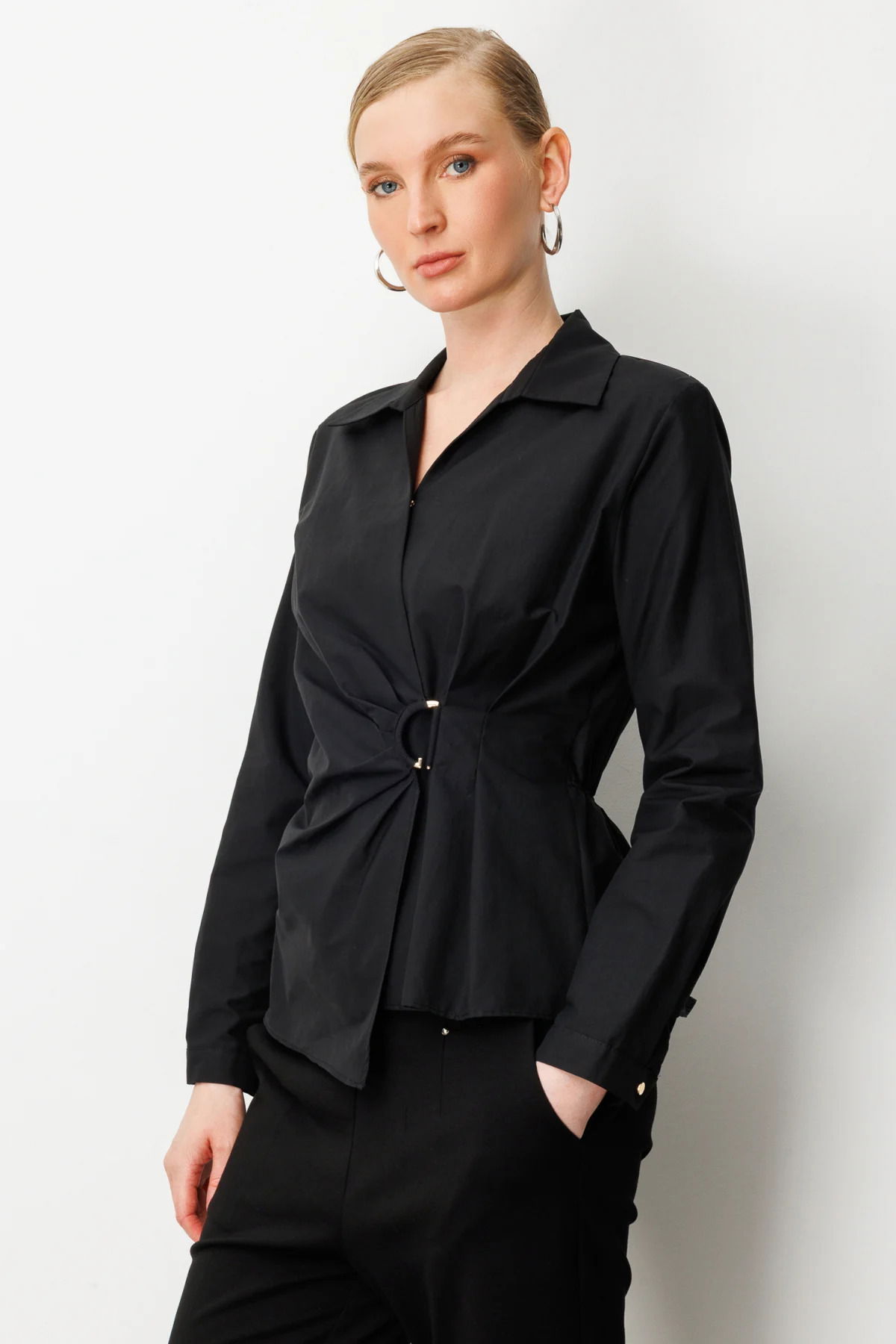 Ekol Kadın Kruvaze Yaka Önü Tokalı Bluz 3047 Siyah - 2