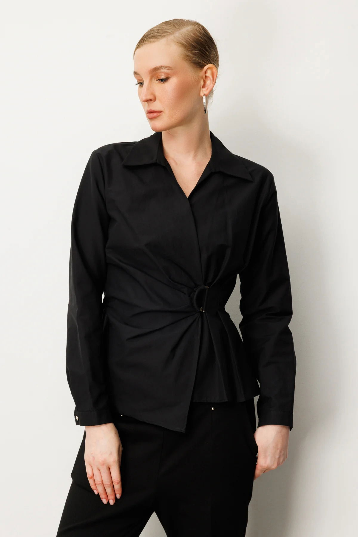 Ekol Kadın Kruvaze Yaka Önü Tokalı Bluz 3047 Siyah - 3