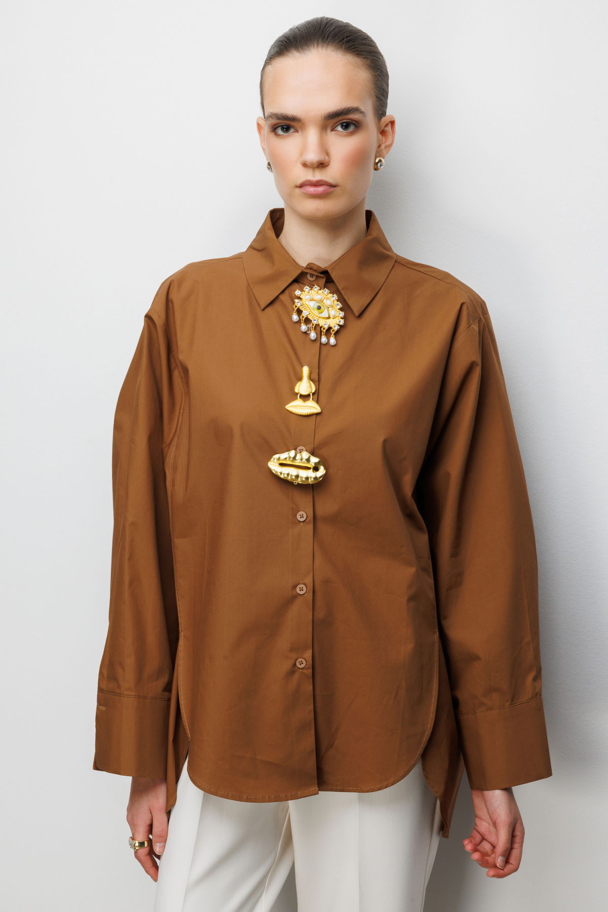 Ekol Kadın Metal Broşlu Oversize Pamuk Gömlek 2822 Kakao - 1