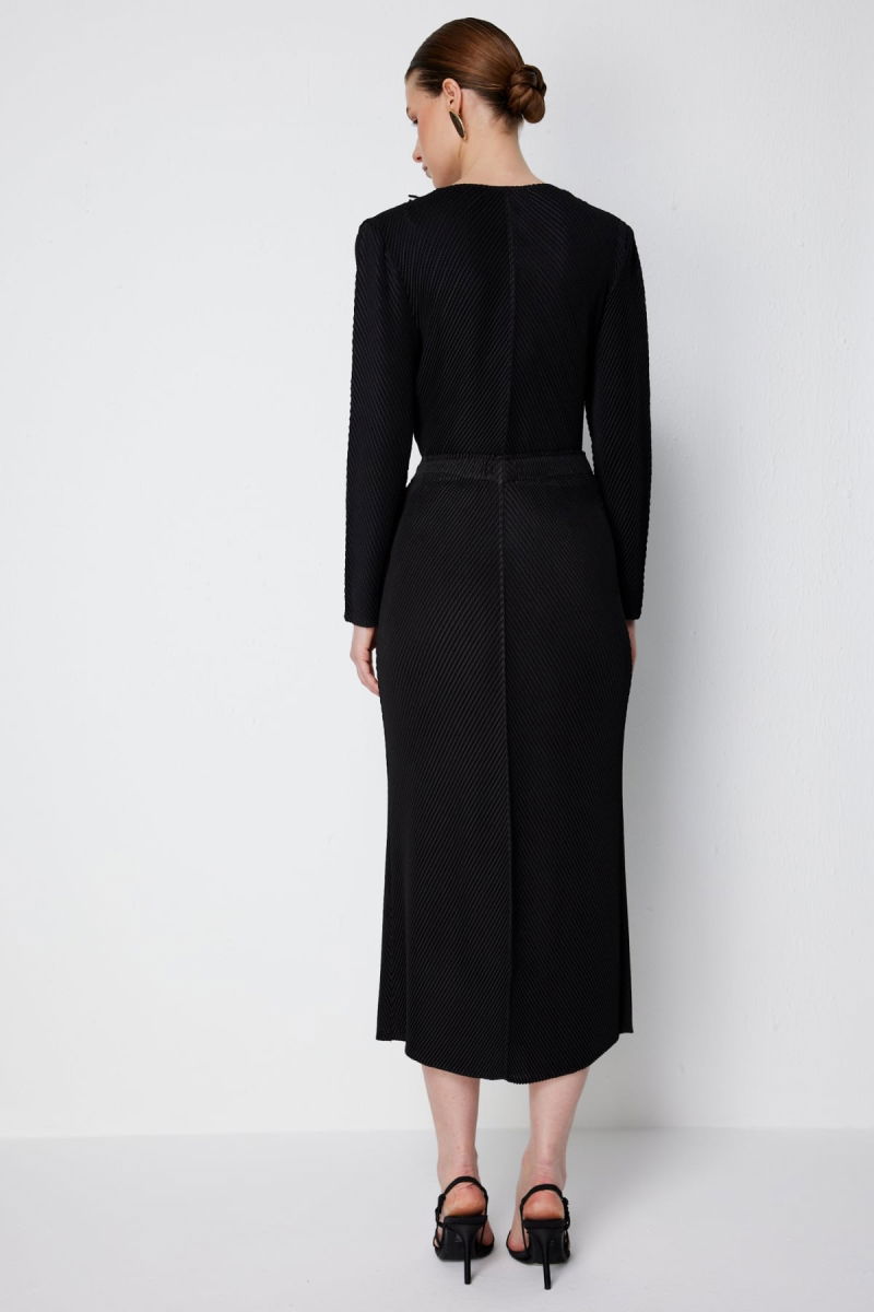 Ekol Kadın Süs Düğmeli Akordiyon Kumaş Midi Etek 2408 Siyah - 4