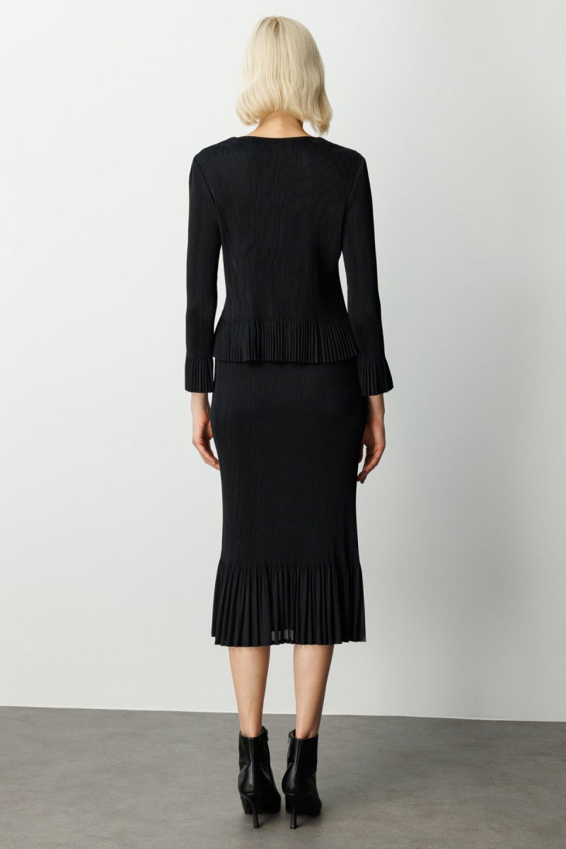 Ekol Kadın Süs Düğmeli Piliseli Bluz 3913 Siyah - 4