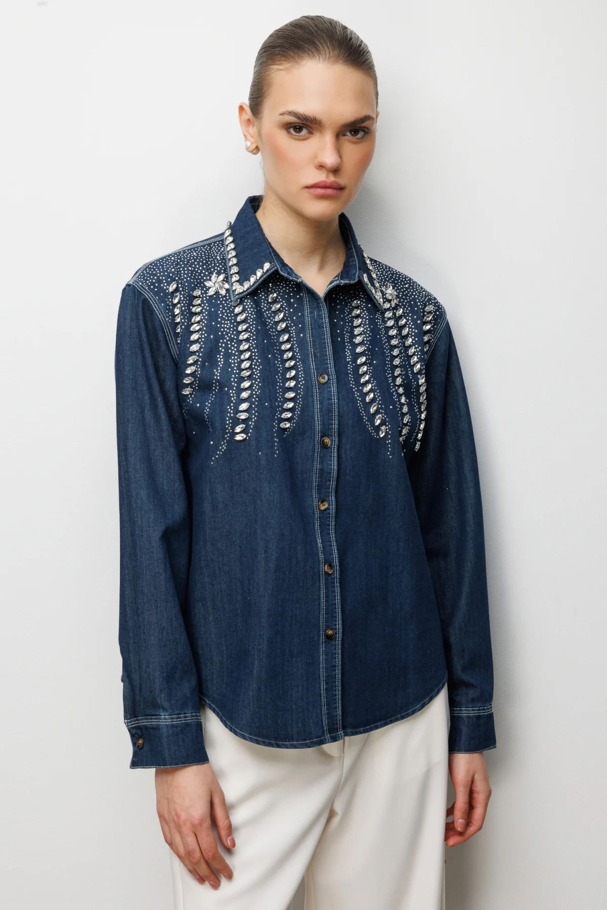 Ekol Kadın Taş İşlemeli Denim Görünümlü Gömlek 2910 Indigo - 1