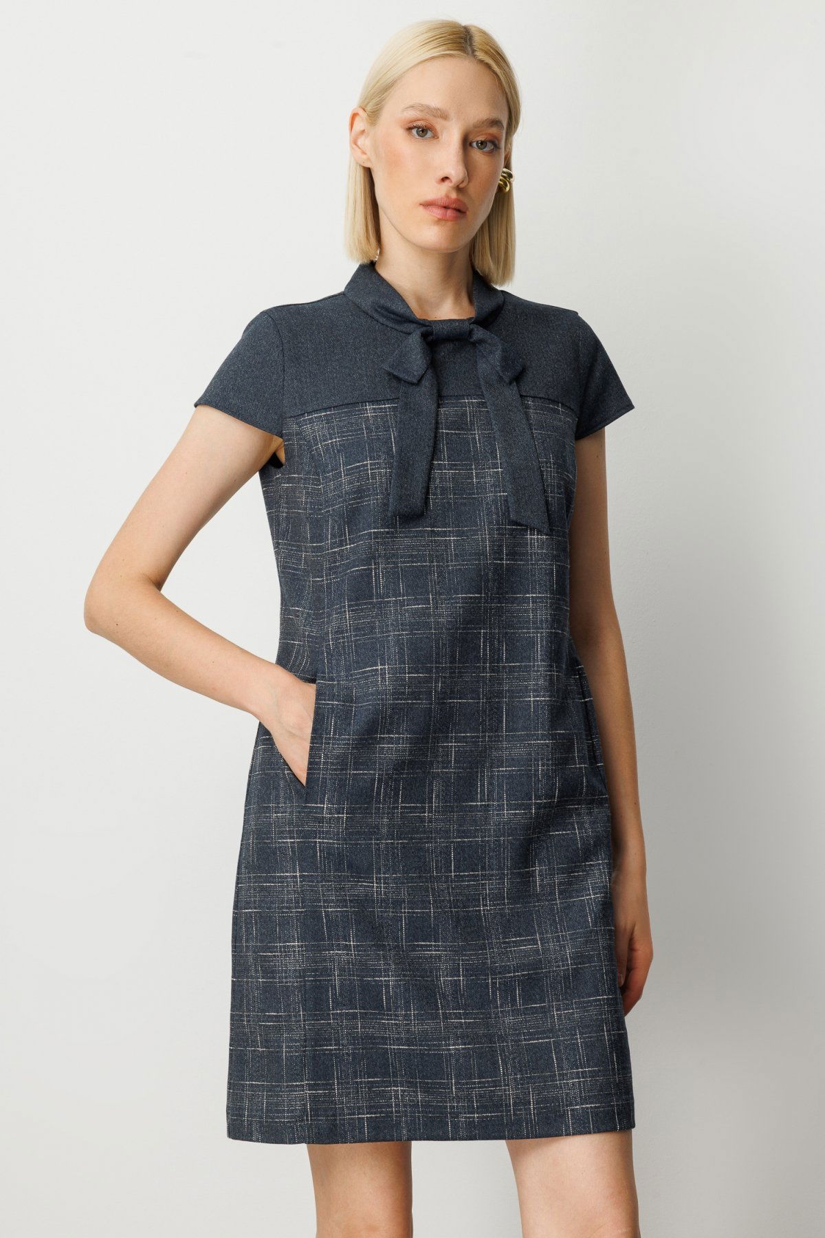 Ekol Kadın Yakası Fiyonk Detaylı Desenli Elbise 4019 Lacivert - 2