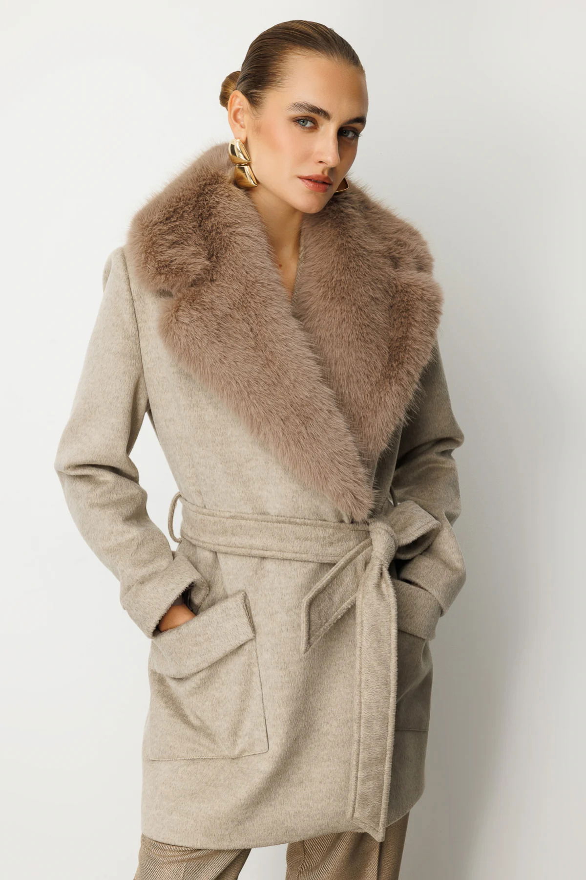 Ekol Kadın Yakası Kürklü Beli Kuşaklı Kaban 6079 Vizon - 2