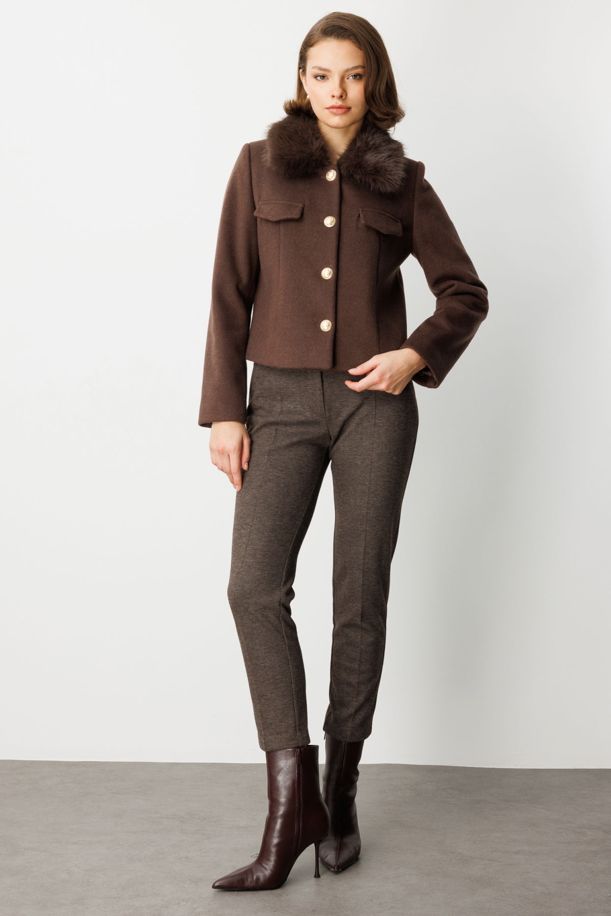 Ekol Kadın Yakası Kürklü Kısa Mont 6121 Kahverengi - 4