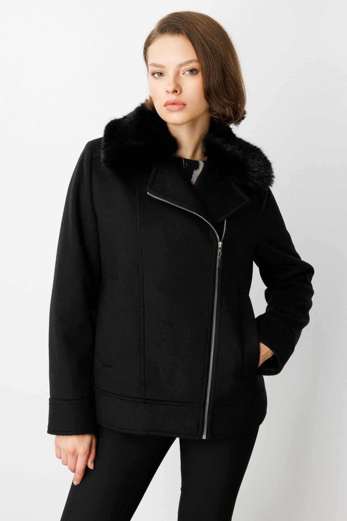Ekol Kadın Yakası Kürklü Kruvaze Mont 6085 Siyah - 2
