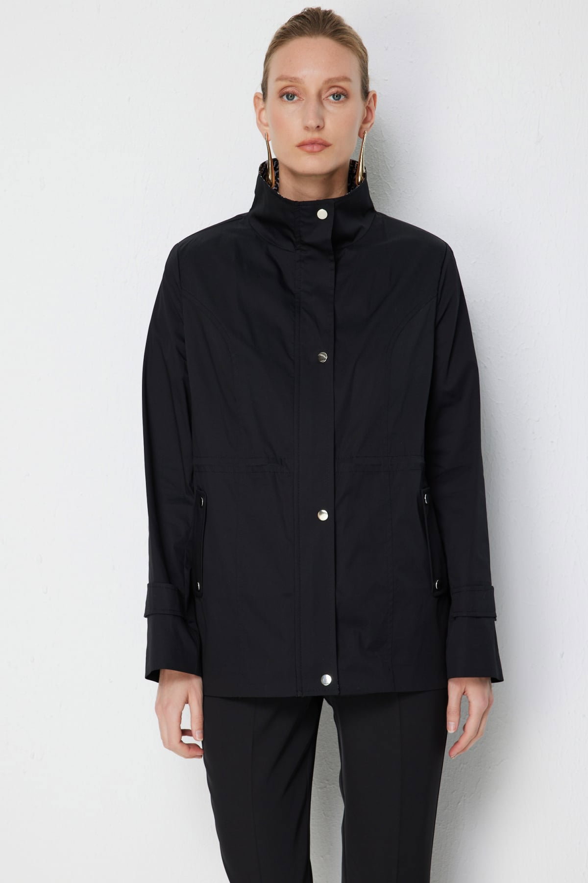 Ekol Kadın Yakası Leopar Desenli Apoletli Trenç 7044 Siyah - 2