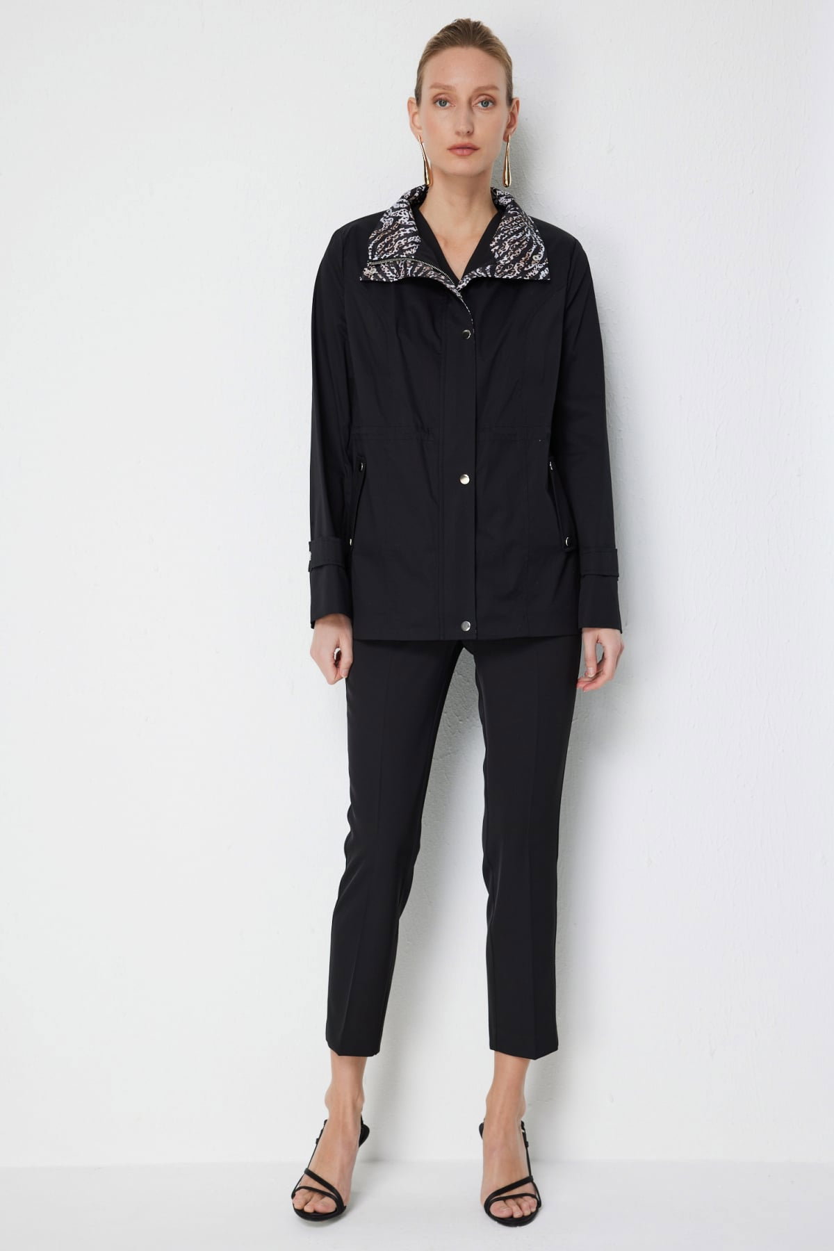 Ekol Kadın Yakası Leopar Desenli Apoletli Trenç 7044 Siyah - 4