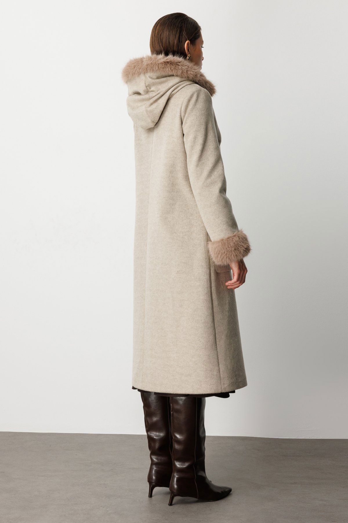 Ekol Kadın Yakası Ve Kolları Kürklü Kaşe Kaban 6055 Vizon - 4