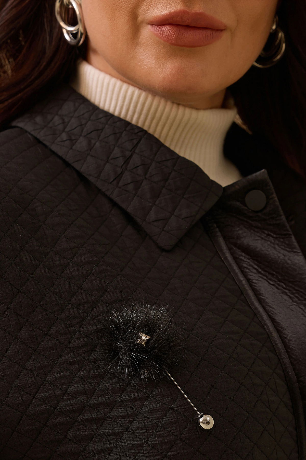 Galaxi Kadın Büyük Beden Aksesuar Detaylı Kapitone Kap 4007 Siyah - 3