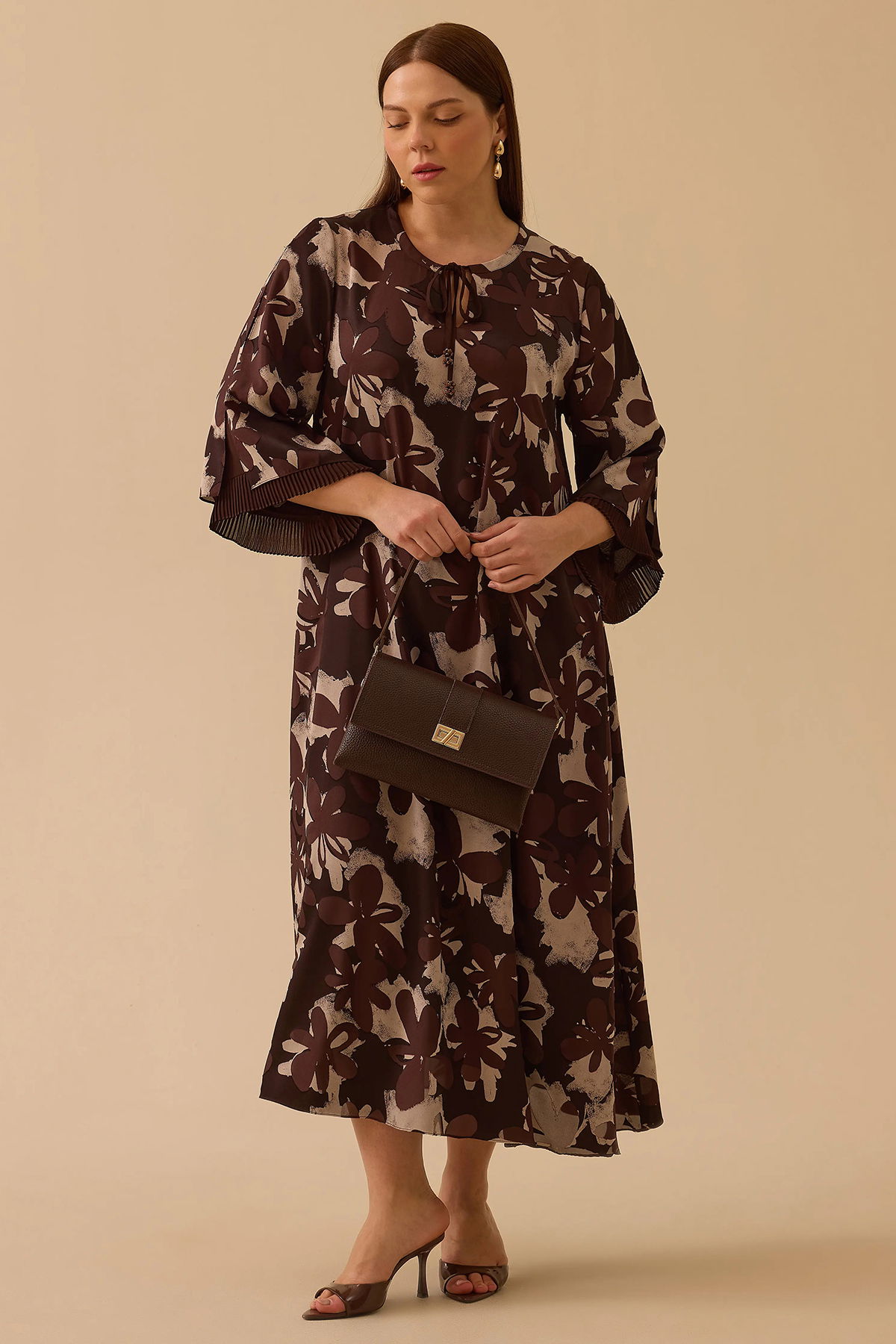 Galaxi Kadın Büyük Beden Bağlama Detaylı Uzun Elbise 4012 Kahverengi - 3