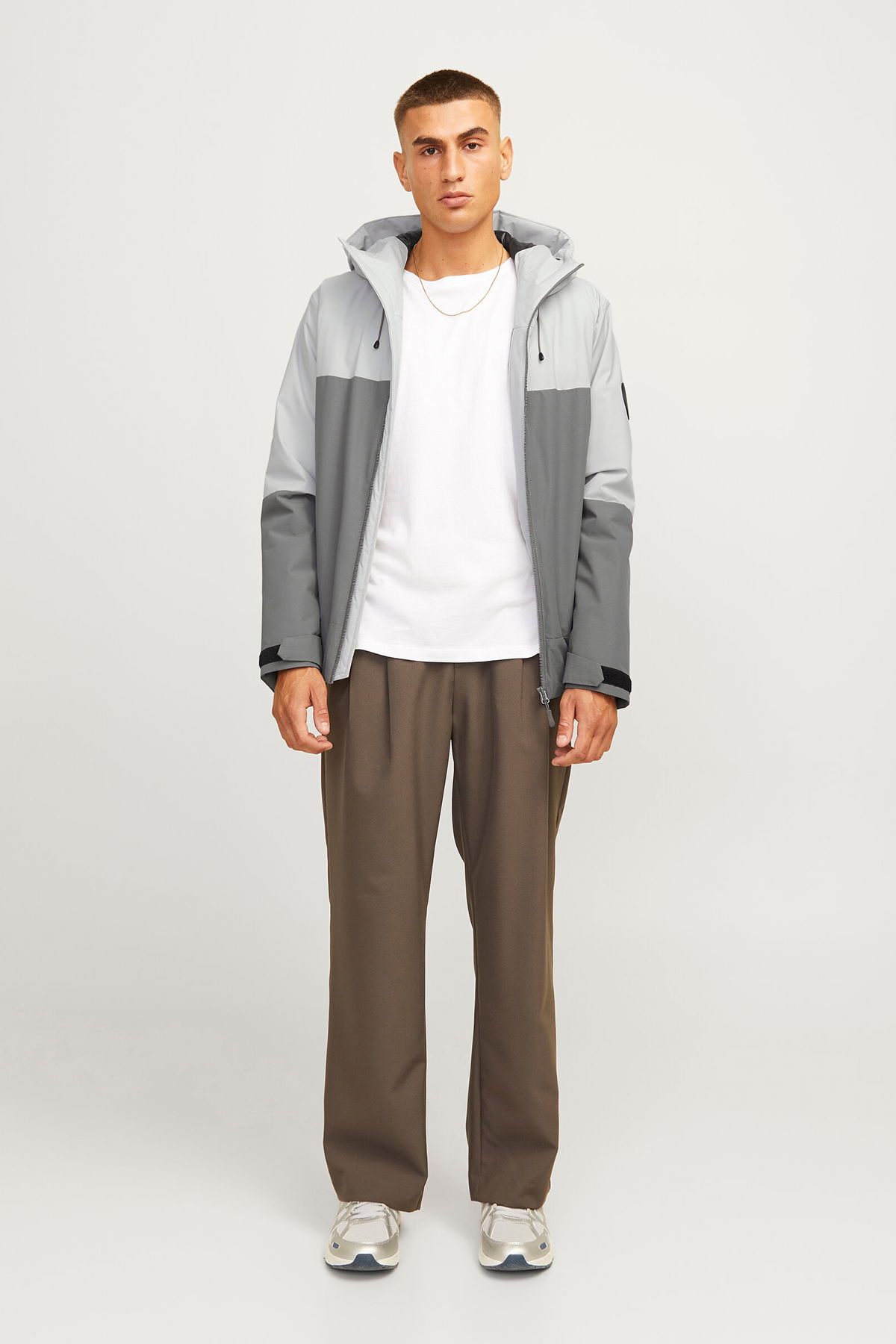 Jack & Jones Erkek Jcoaıden Kapüşonlu Suya Dayanıklı Softshell Mont 12260486 Gri - 2