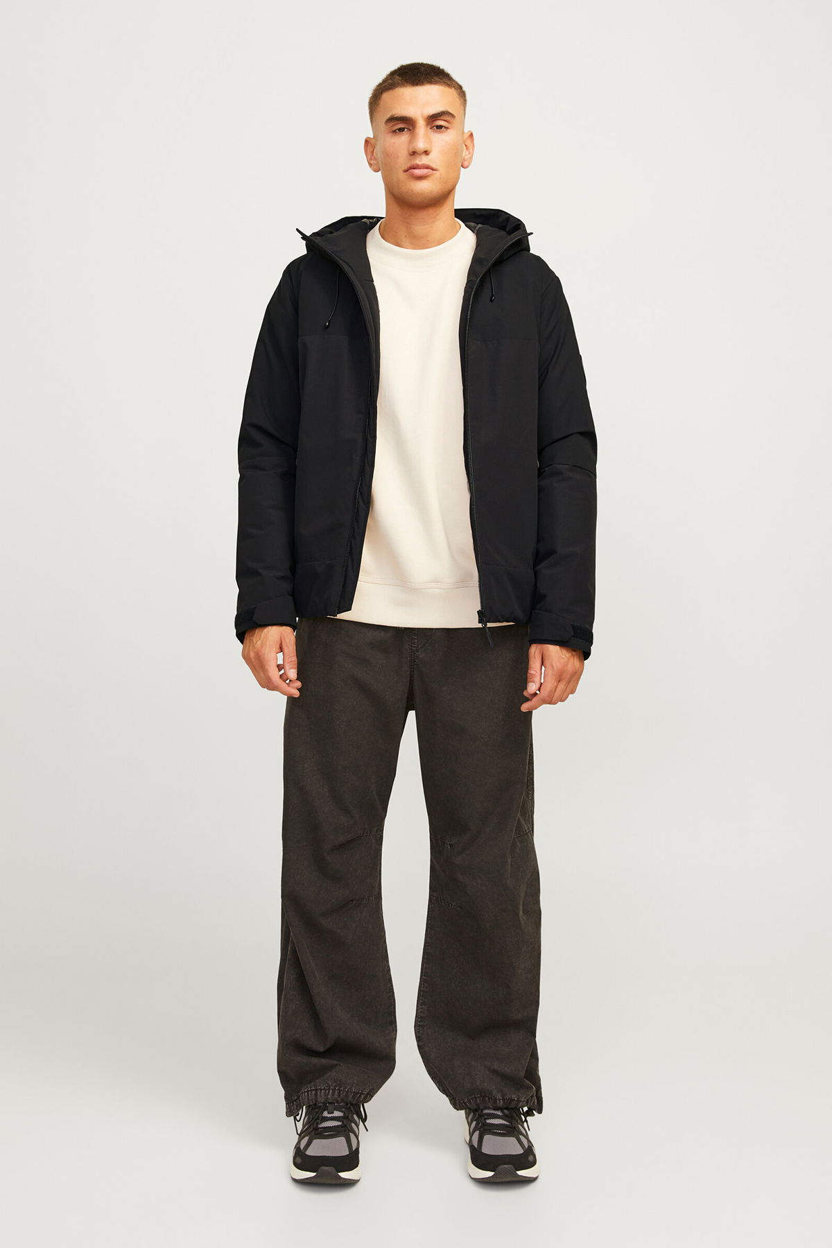 Jack & Jones Erkek Jcoaıden Kapüşonlu Suya Dayanıklı Softshell Mont 12260486 Siyah - 2